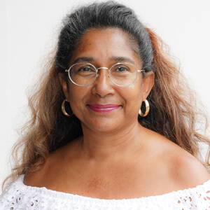 Corine-RAMOUNE-300x300pxCSC00021-2