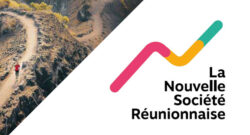 Triangle photographique d'un marcheur sur un sentier montagnard et logo magenta, orange et vert-bleu, typographie La nouvelle société réunionnaise, le tout sur fond blanc.
